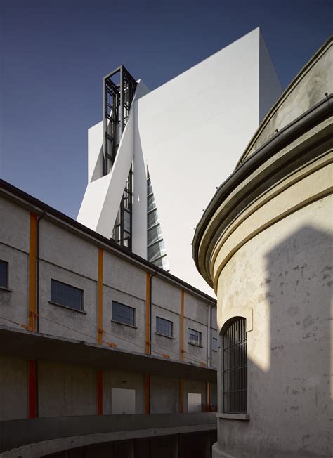 fondazione prada milano cortile|fondazione prada torre.